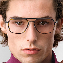 Een bril is al lang geen prothese meer. Tegenwoordig spreken we bij een bril van eyewear of een stijlaccessoire